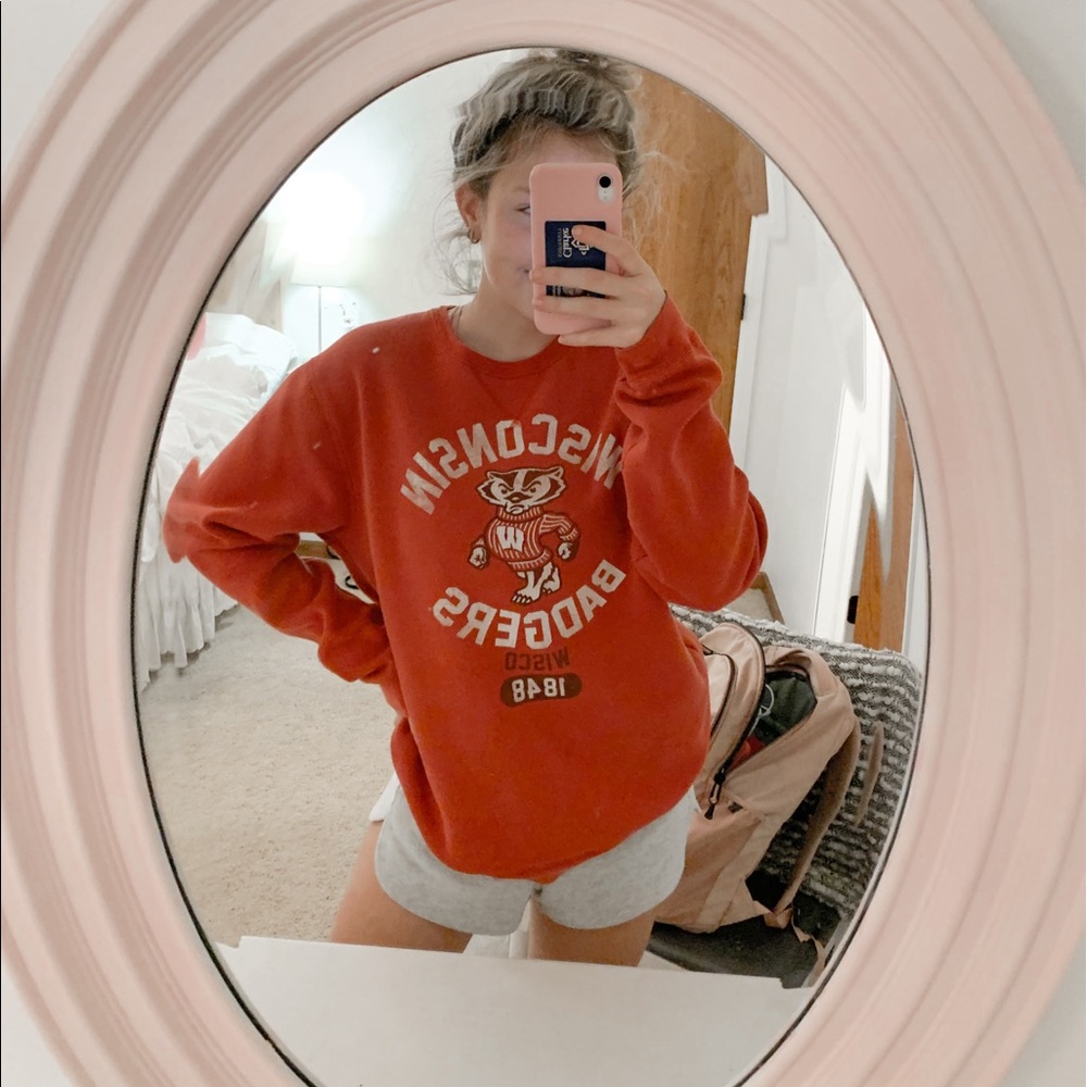 UW Madison sweatshirt 🦡
